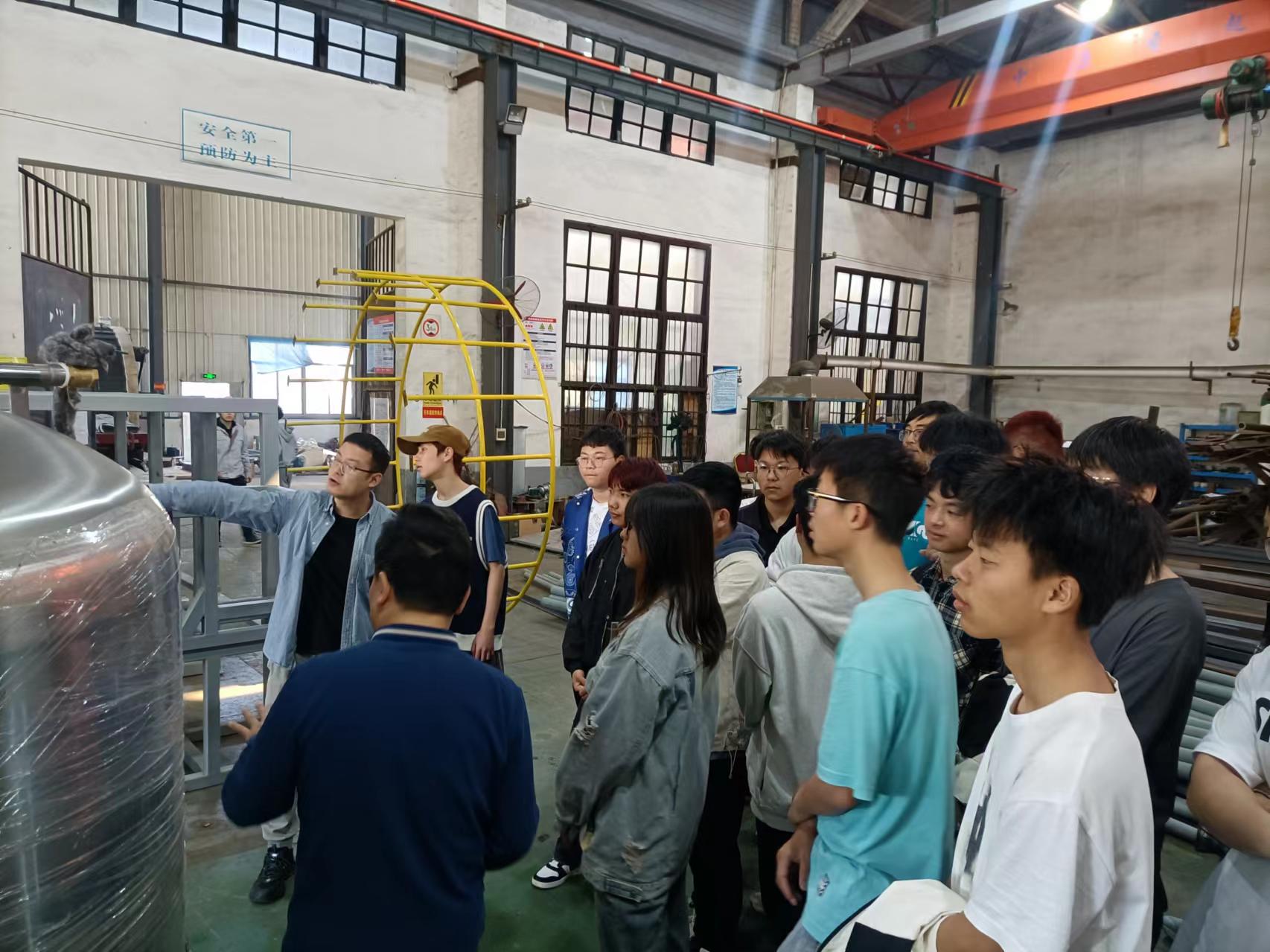 湖南工程学院近200名学生来开元在线(中国)唯一官方网站
认知实习